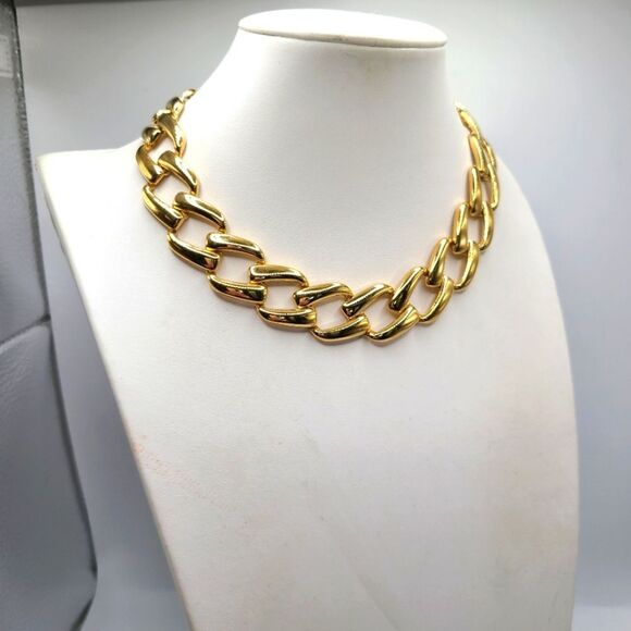 Napier Vintage Necklace And Earrings Set, Gold Toned Link Chain - Picture 5 of 7